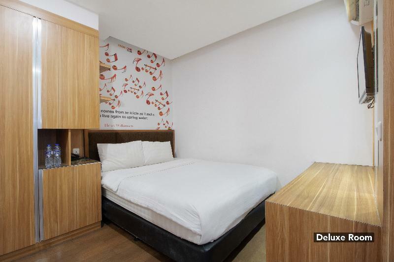 De Green Residence Giacarta Esterno foto